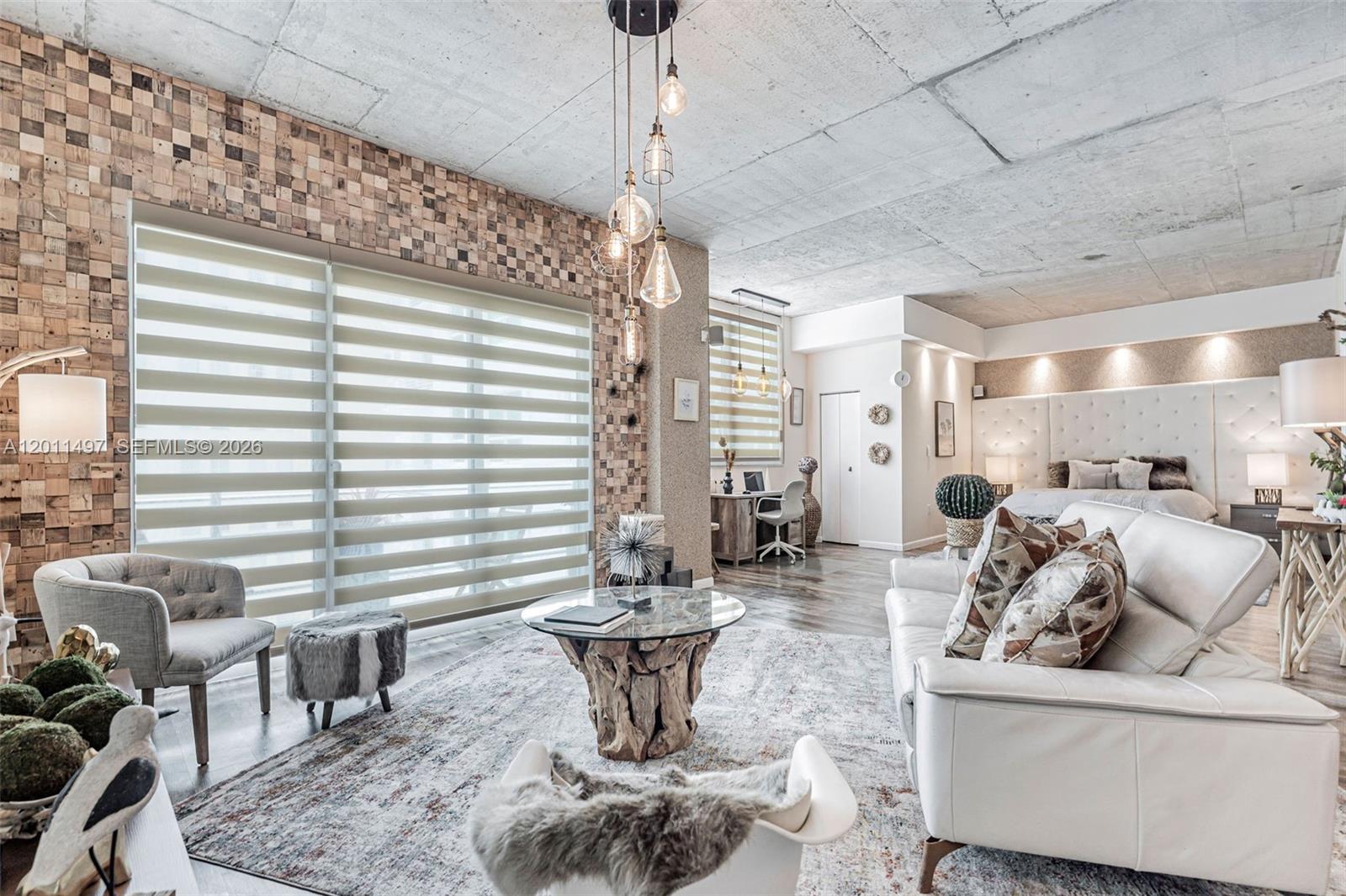 THE LOFT DOWNTOWN II COND - Residential