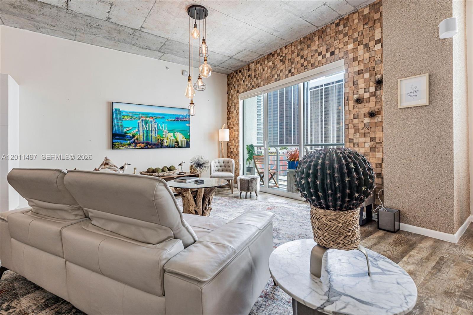 THE LOFT DOWNTOWN II COND - Residential