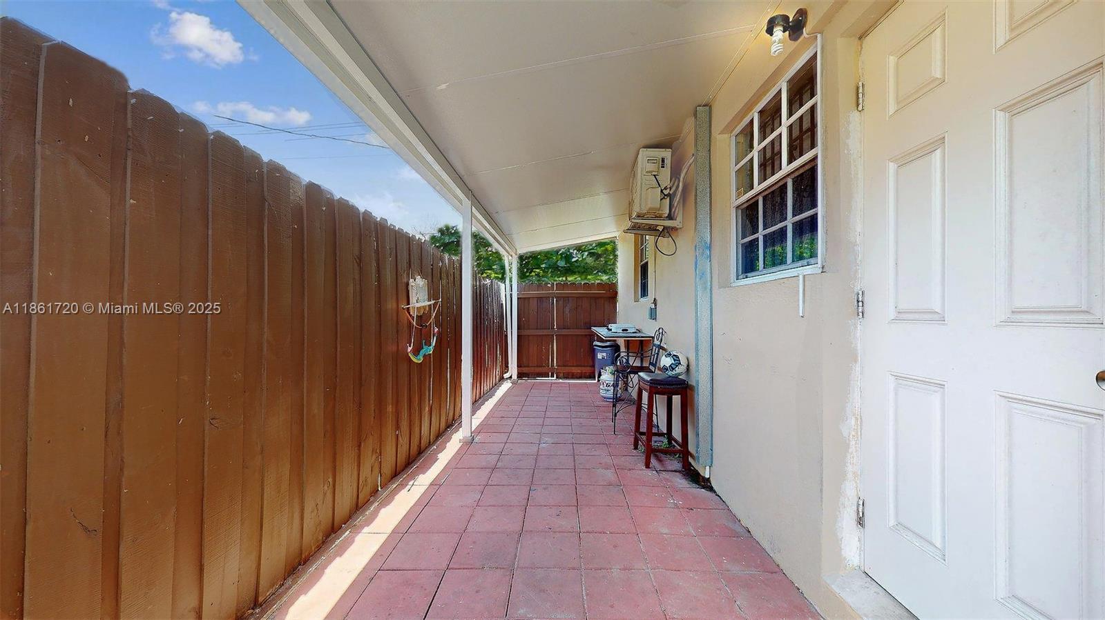 BELL GARDENS - Residential