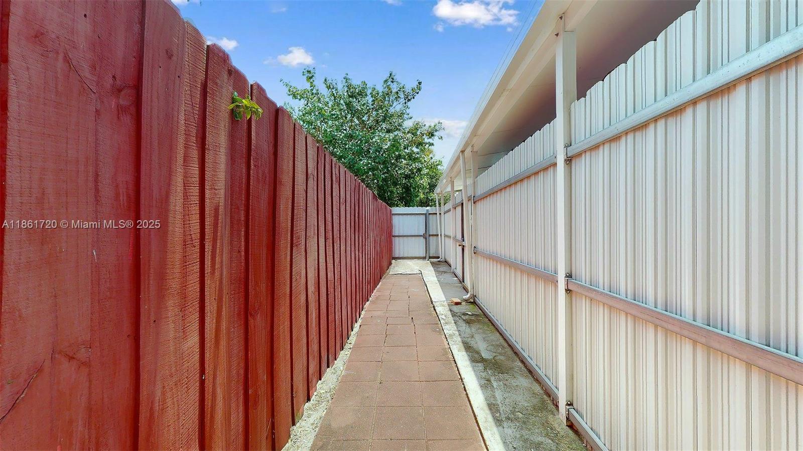 BELL GARDENS - Residential