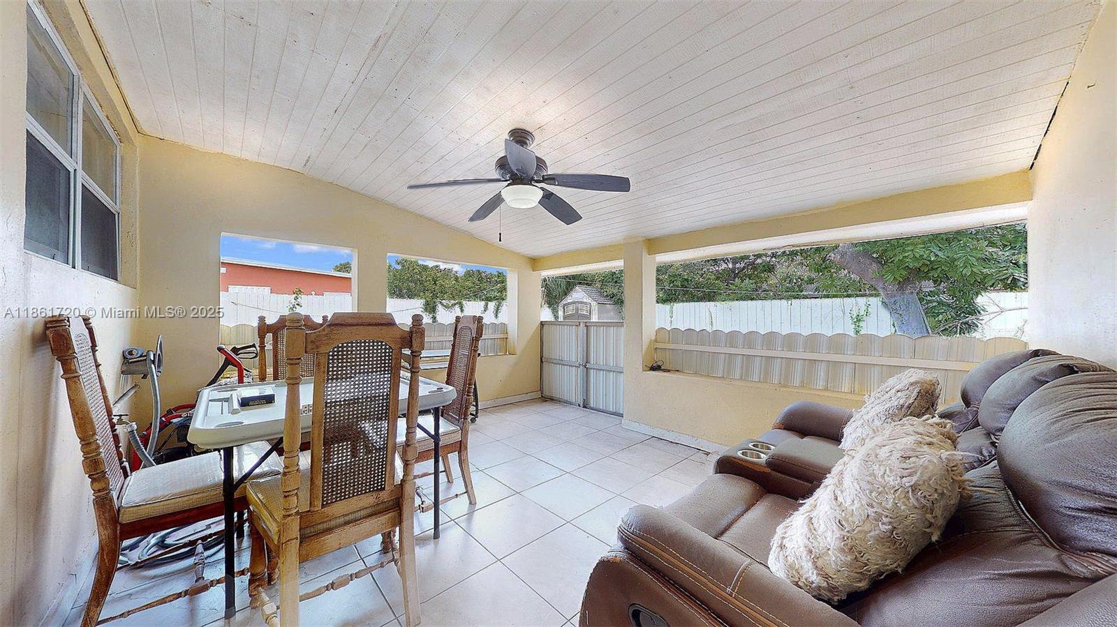 BELL GARDENS - Residential