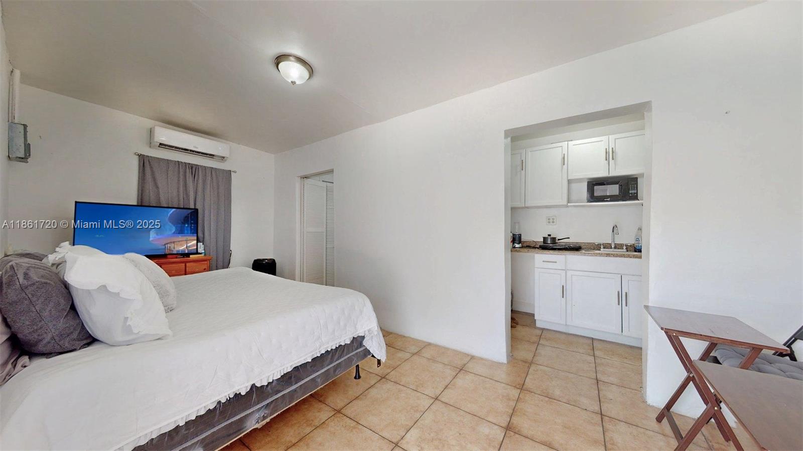 BELL GARDENS - Residential