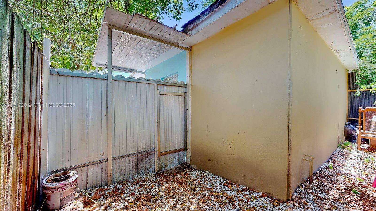 BELL GARDENS - Residential