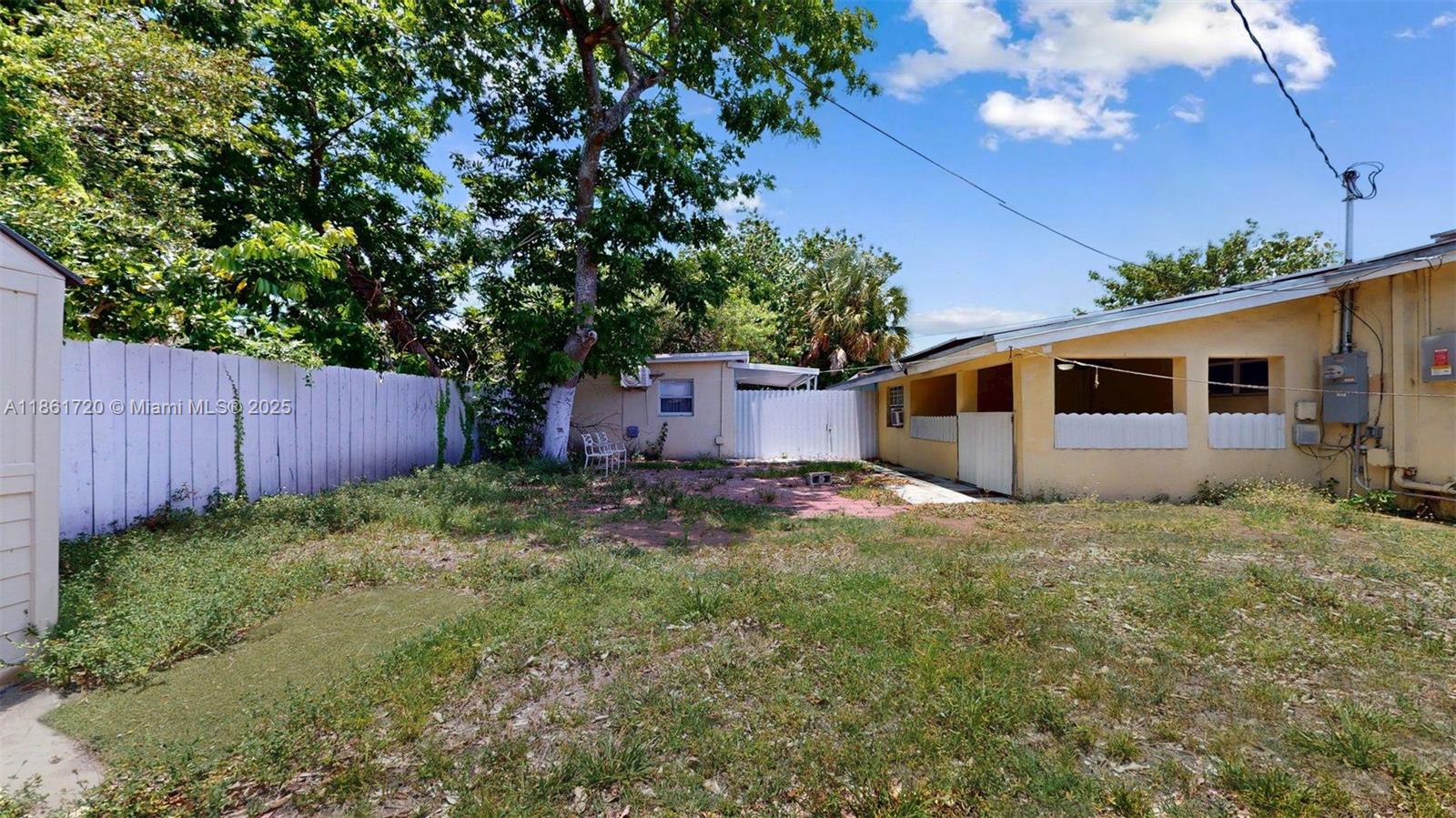 BELL GARDENS - Residential