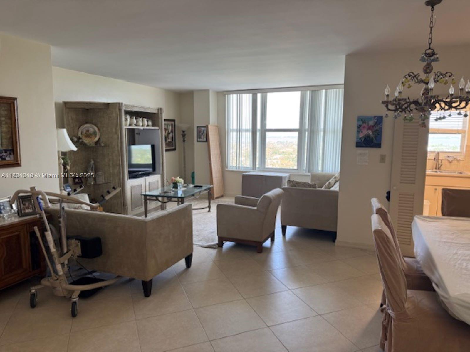 4747 Collins Ave 1501
