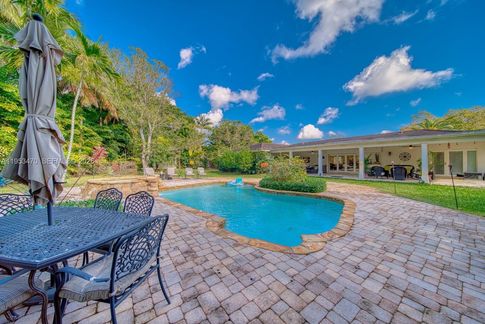 GRANADA GARDENS - Residential