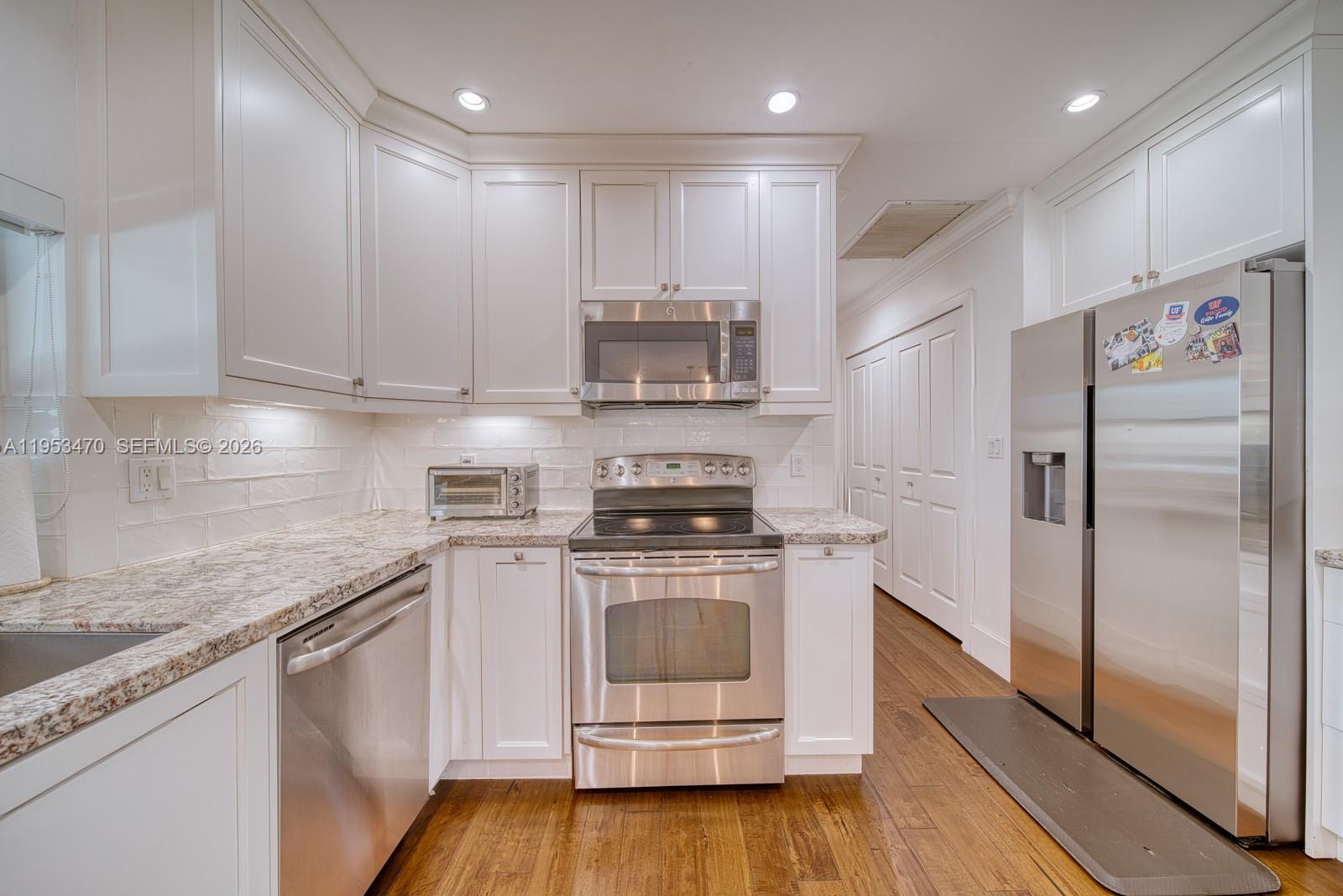 GRANADA GARDENS - Residential