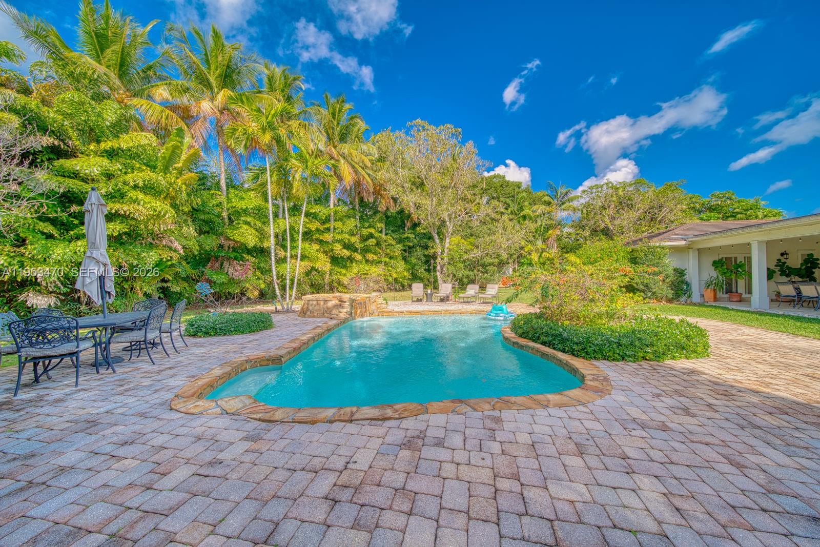 GRANADA GARDENS - Residential