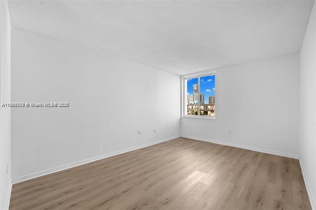 CARIBBEAN BREEZE CONDO - Residential Lease