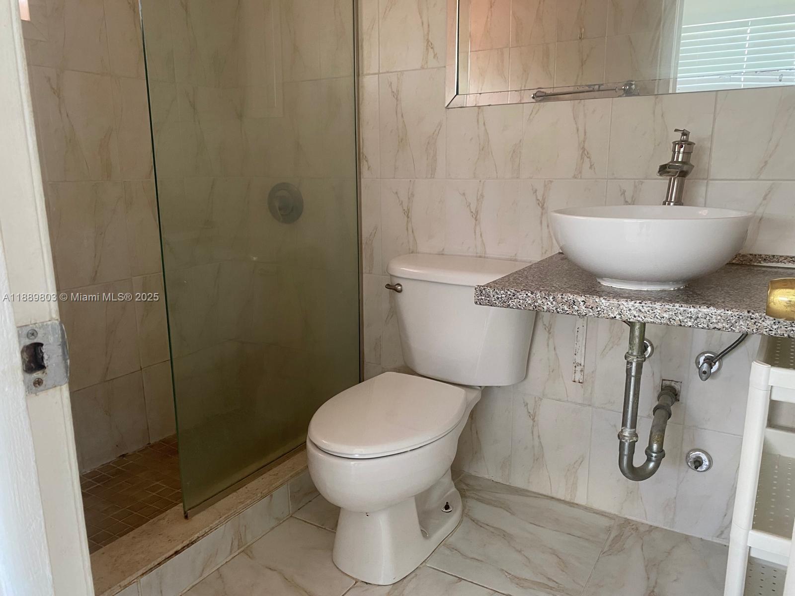 THE BELLAGIO CONDO - Residential Lease