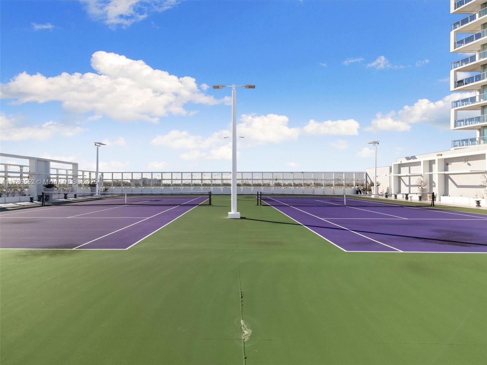 METROPICA NORTH TOWER ONE - Residential