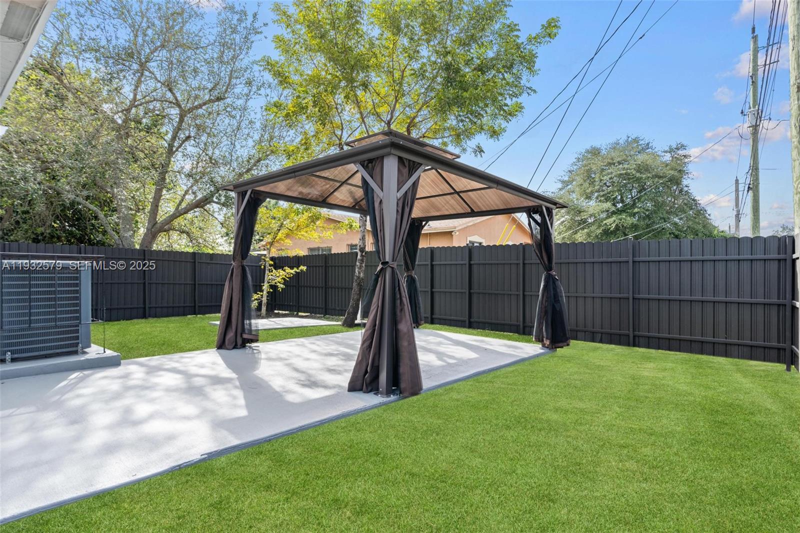 HIALEAH HEIGHTS - Residential