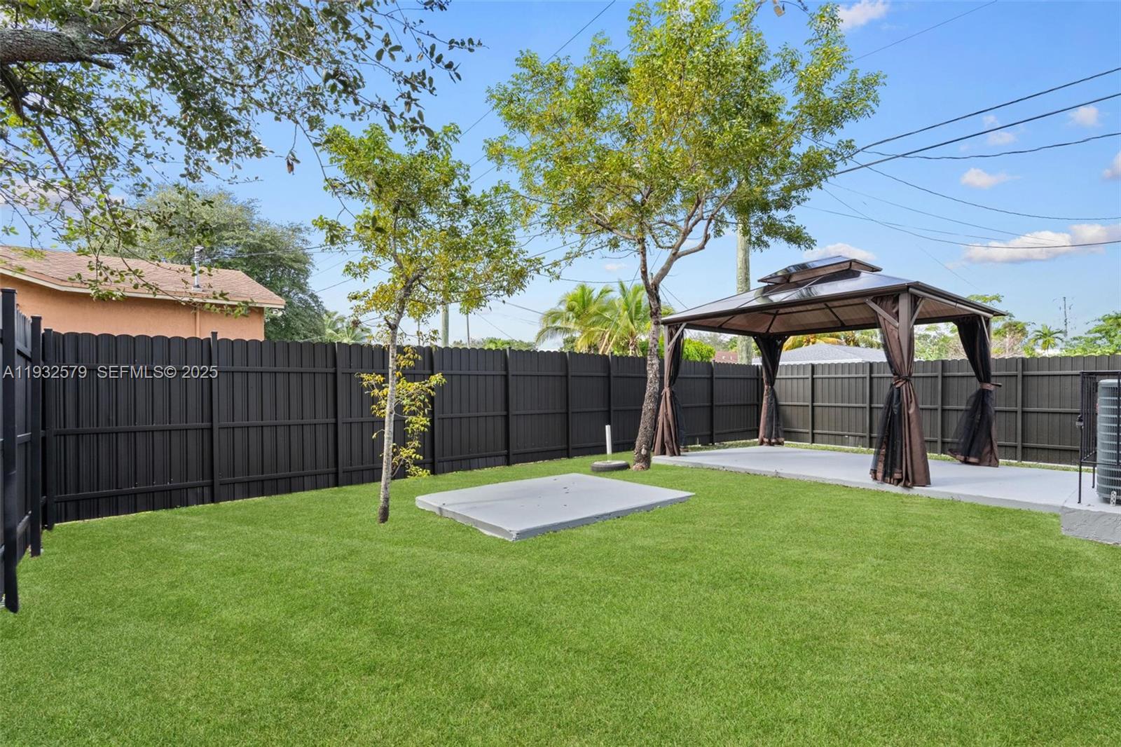 HIALEAH HEIGHTS - Residential