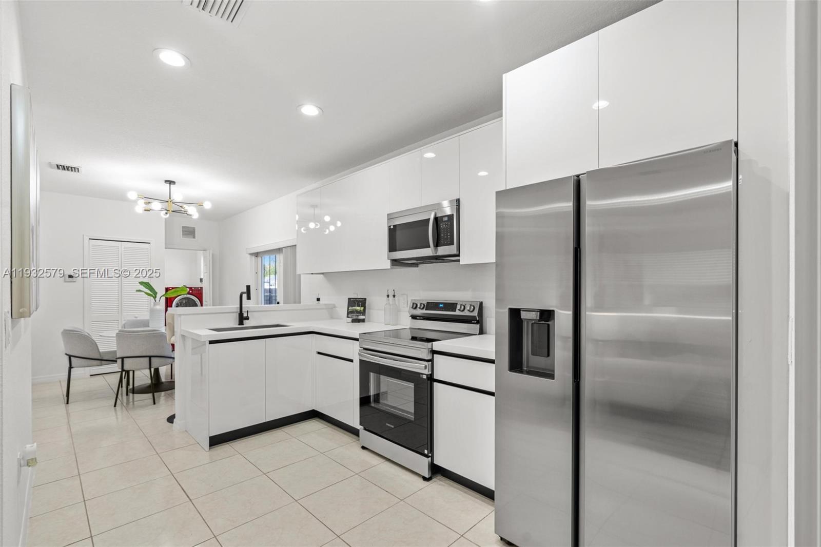 HIALEAH HEIGHTS - Residential