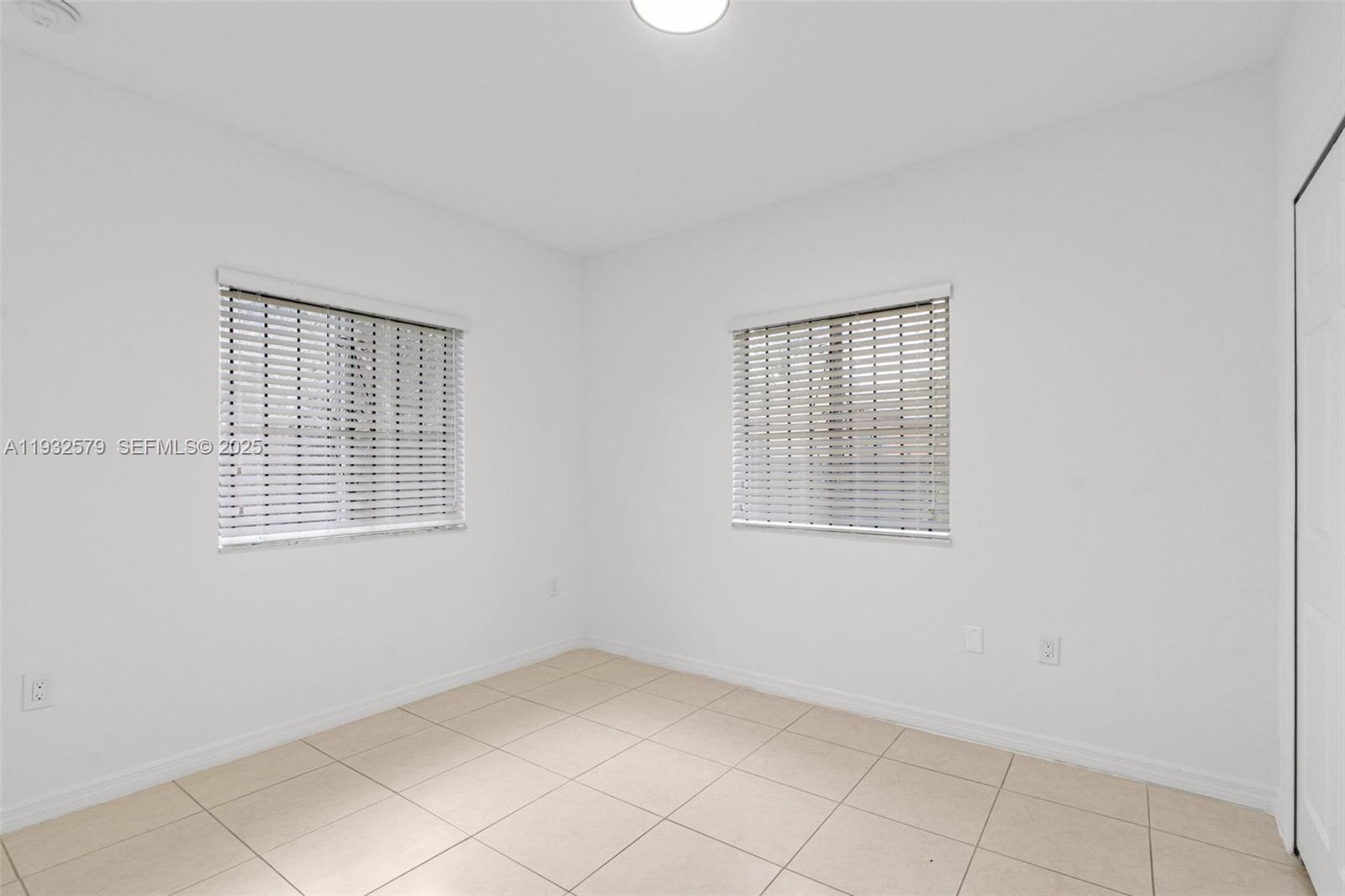 HIALEAH HEIGHTS - Residential