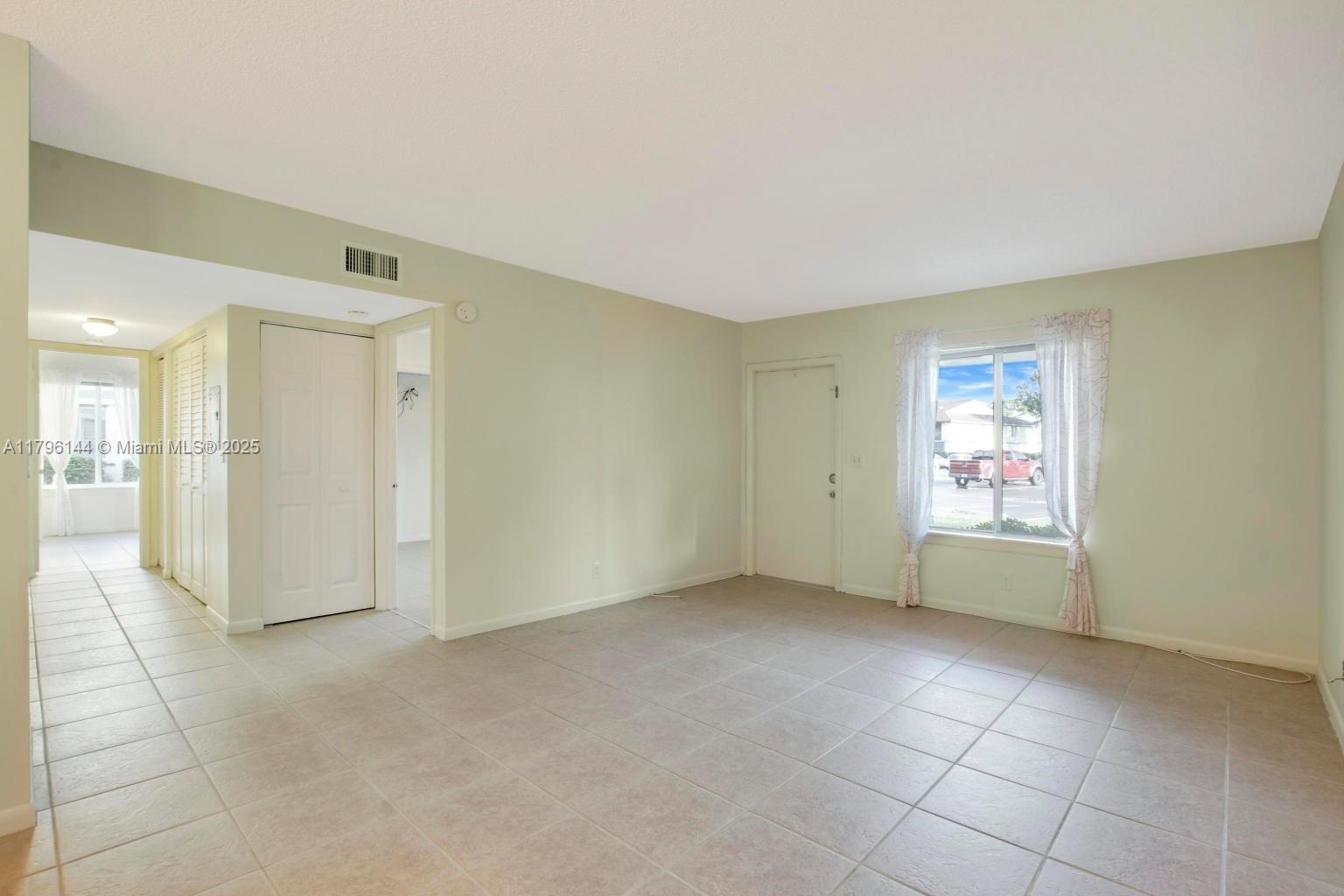 CHASEWOOD OF JUPITER COND - Residential Lease