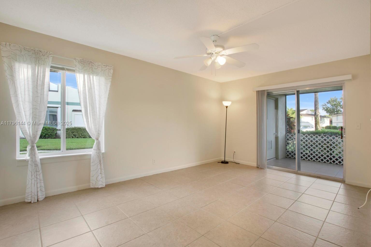 CHASEWOOD OF JUPITER COND - Residential Lease