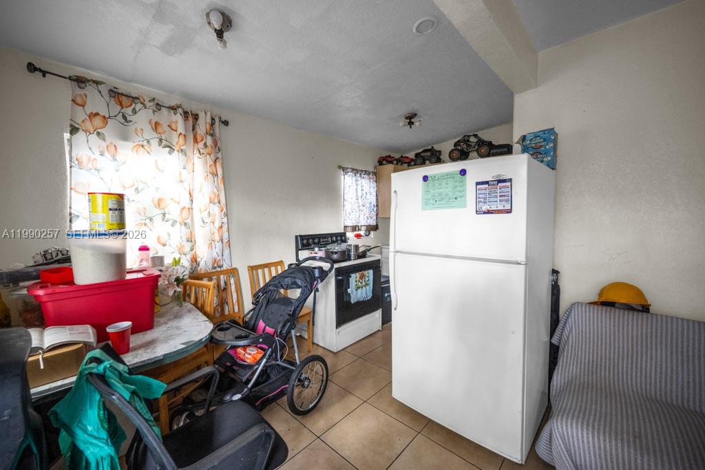 MEAD-LAWN - Residential Income