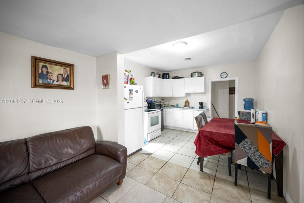 MEAD-LAWN - Residential Income