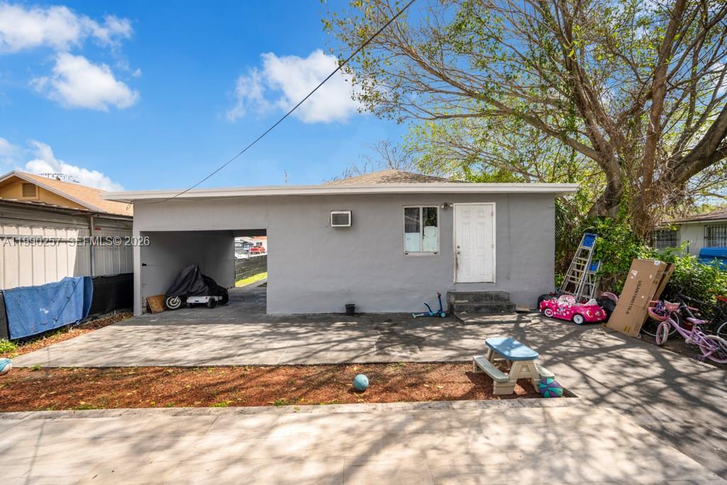 MEAD-LAWN - Residential Income