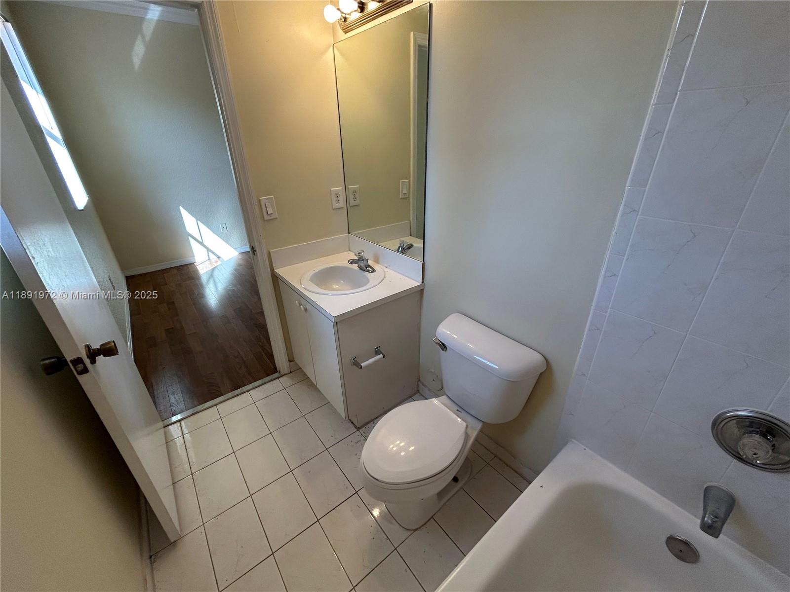 VILLAS AT HARBOR ISLES CO - Residential