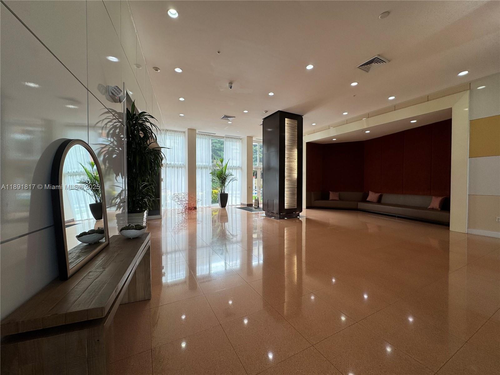 VENTURE AT AVENTURA WEST - Residential