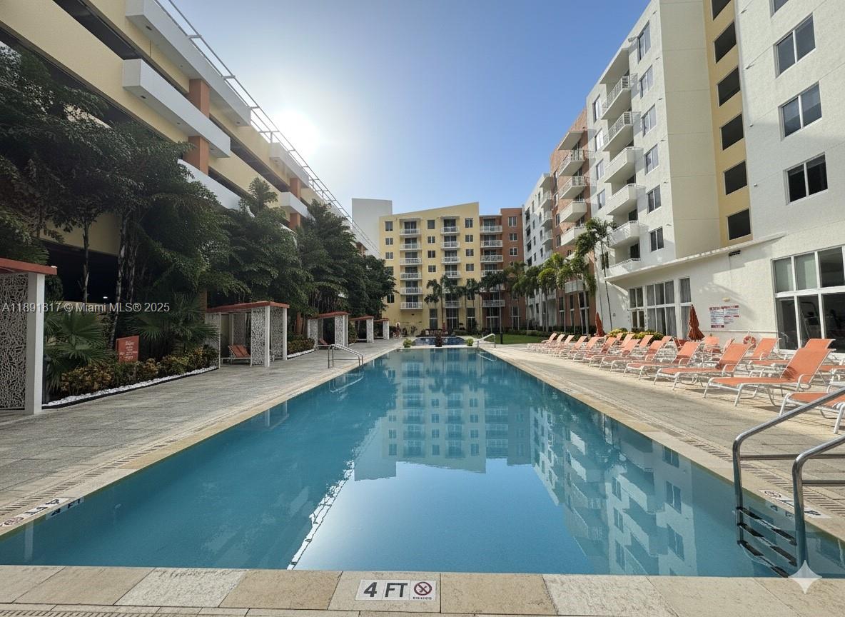 VENTURE AT AVENTURA WEST - Residential