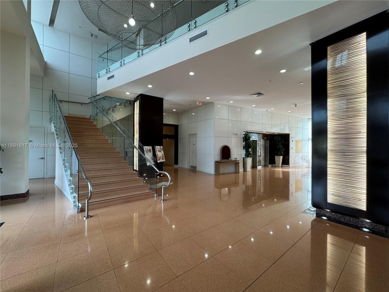 VENTURE AT AVENTURA WEST - Residential