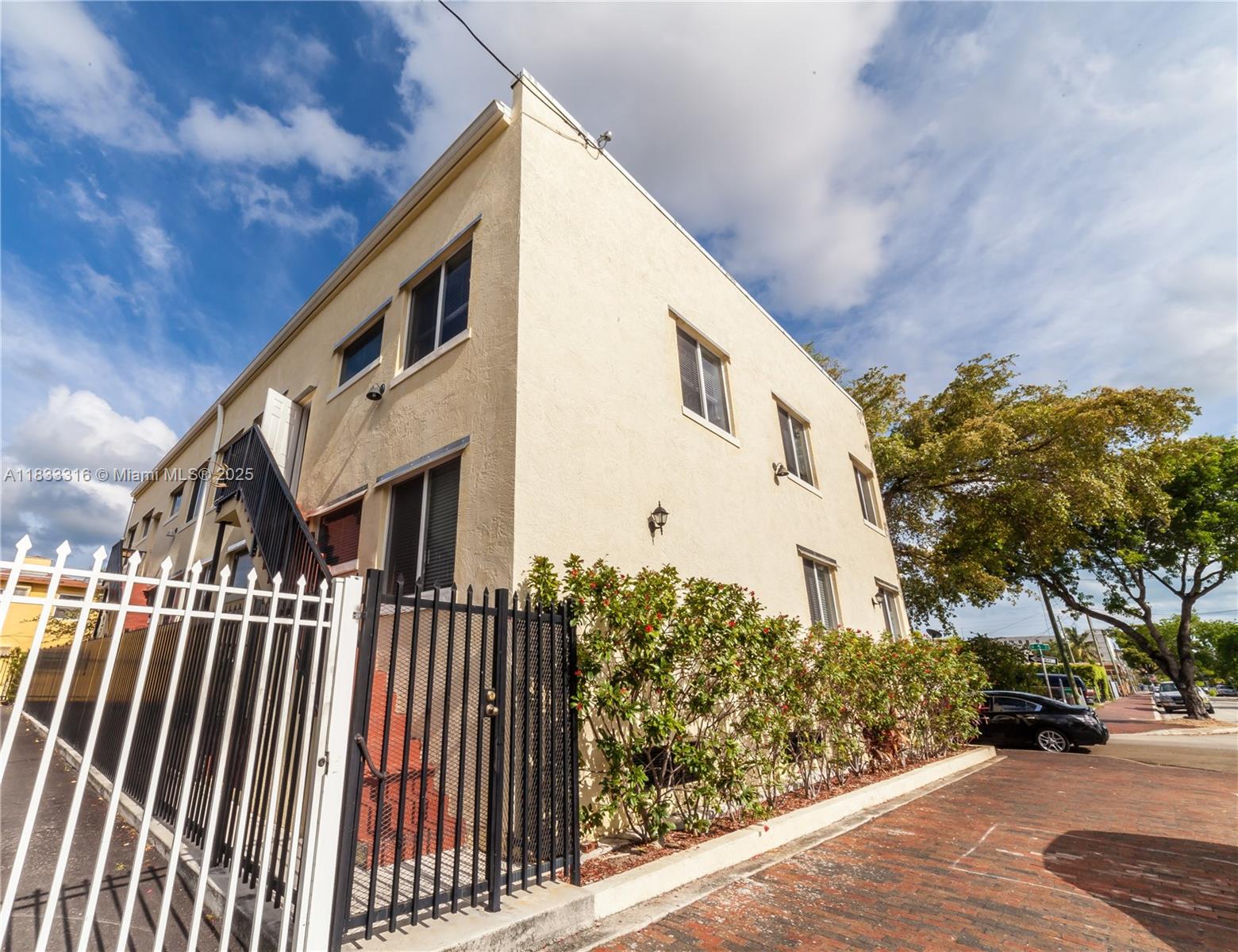 1469 SW 5th St 3