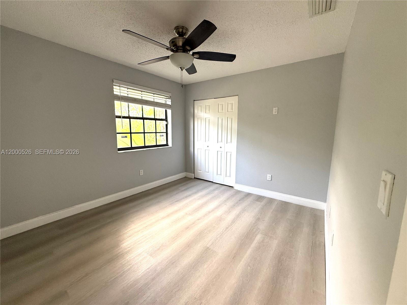 LAKESHORE CONDO #4 - Residential Lease