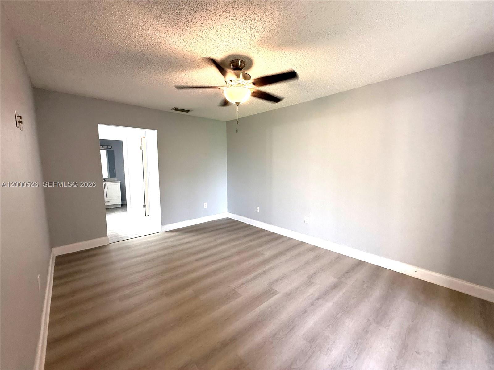 LAKESHORE CONDO #4 - Residential Lease