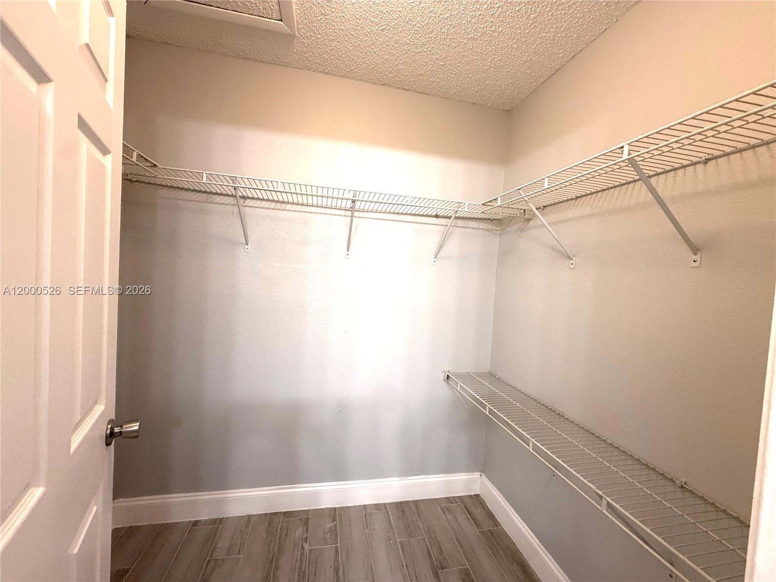 LAKESHORE CONDO #4 - Residential Lease