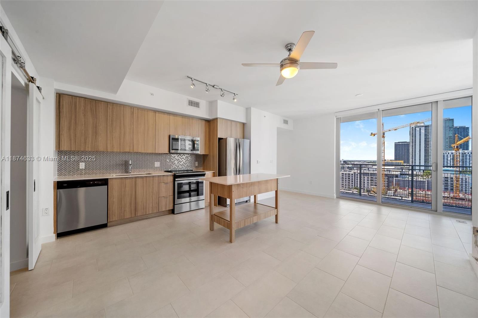 AVAILABLE 10/16 (UNIT CAN'T BE SHOWN TILL AVAILABLE DATE). Photos may be from another floor, but are the same line. The Watermarc at Biscayne Bay - Brand New Luxury Apartments Centrally Located in Downtown Miami's Edgewater neighborhood. Our sleek, modern homes pair with warm and inviting finishes. Your oasis awaits at the rooftop pool, where views from the 28th floor showcase the sea and city. The gym, club room and social deck are on the 27th floor and also feature stunning views. FAST APPROVAL, MOVE-IN FOR 1ST MONTH +$1500 DEPOSIT. Pet Fee: $400+$60/m.(NOTE:Rental rates are subject to change depending on move-in date and lease term. Advertised rate is the best rate and may be on leases longer than 12 months. Minimum credit score of 620, monthly income 3x's 1-Month Rent to be approved).