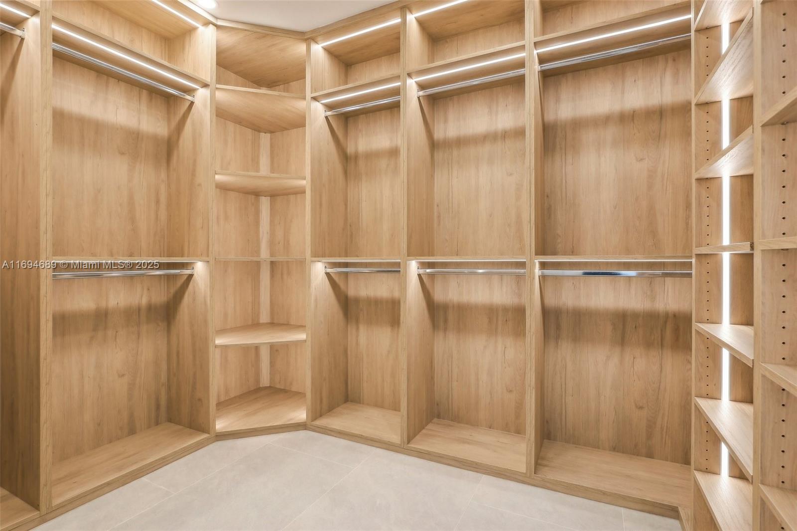 FROW HOMESTEAD - Residential