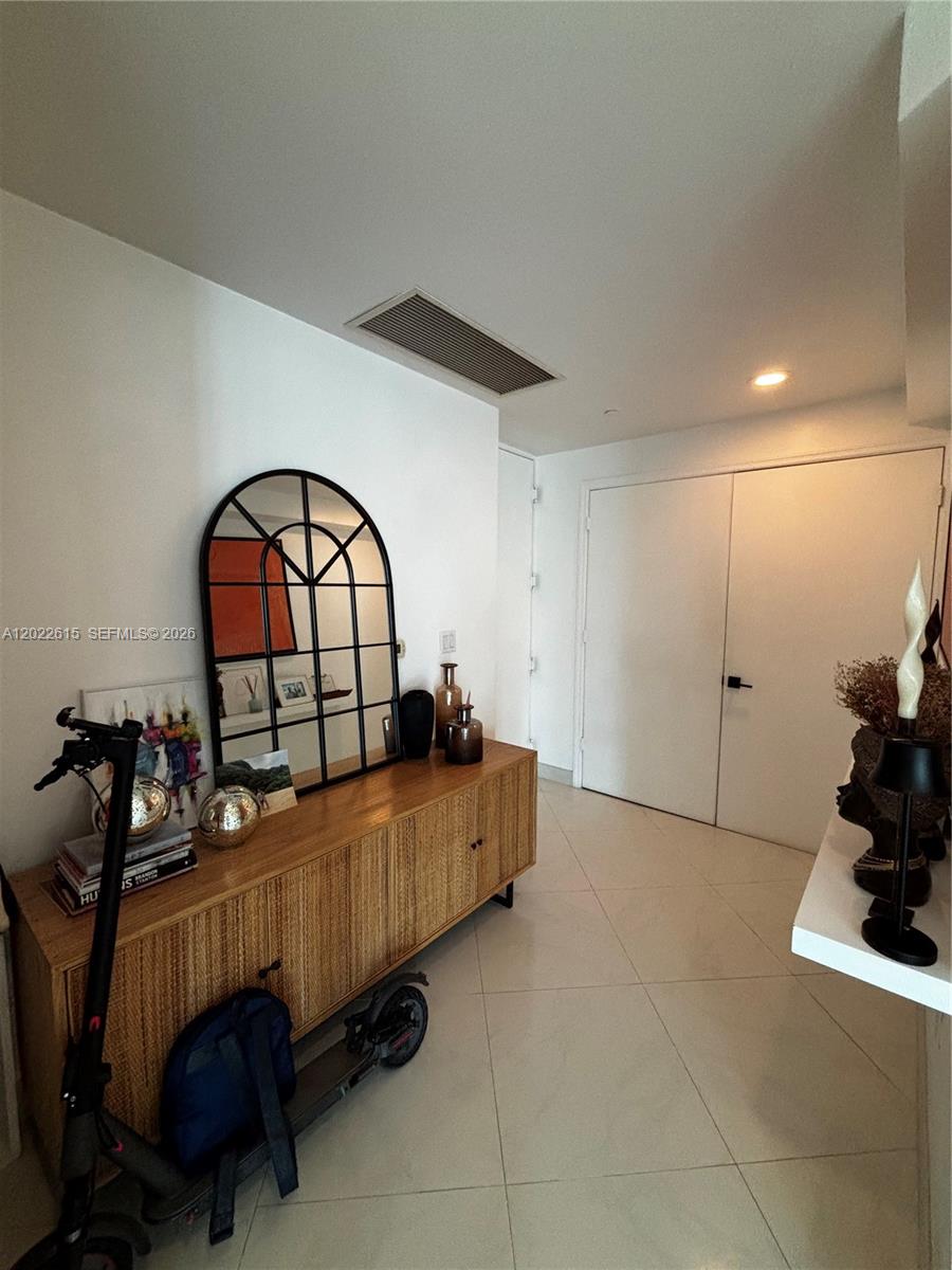 500 BRICKELL EAST CONDO - Residential