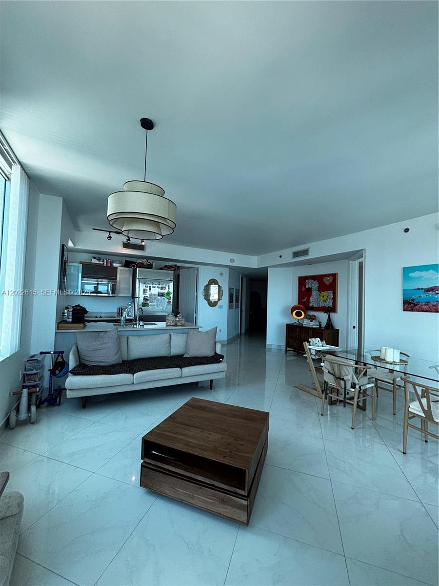 500 BRICKELL EAST CONDO - Residential