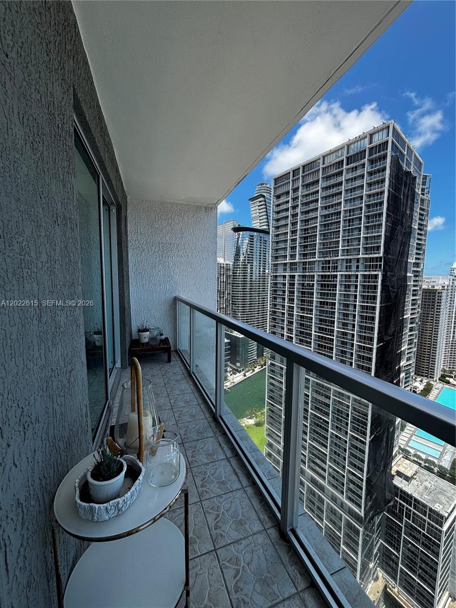 500 BRICKELL EAST CONDO - Residential