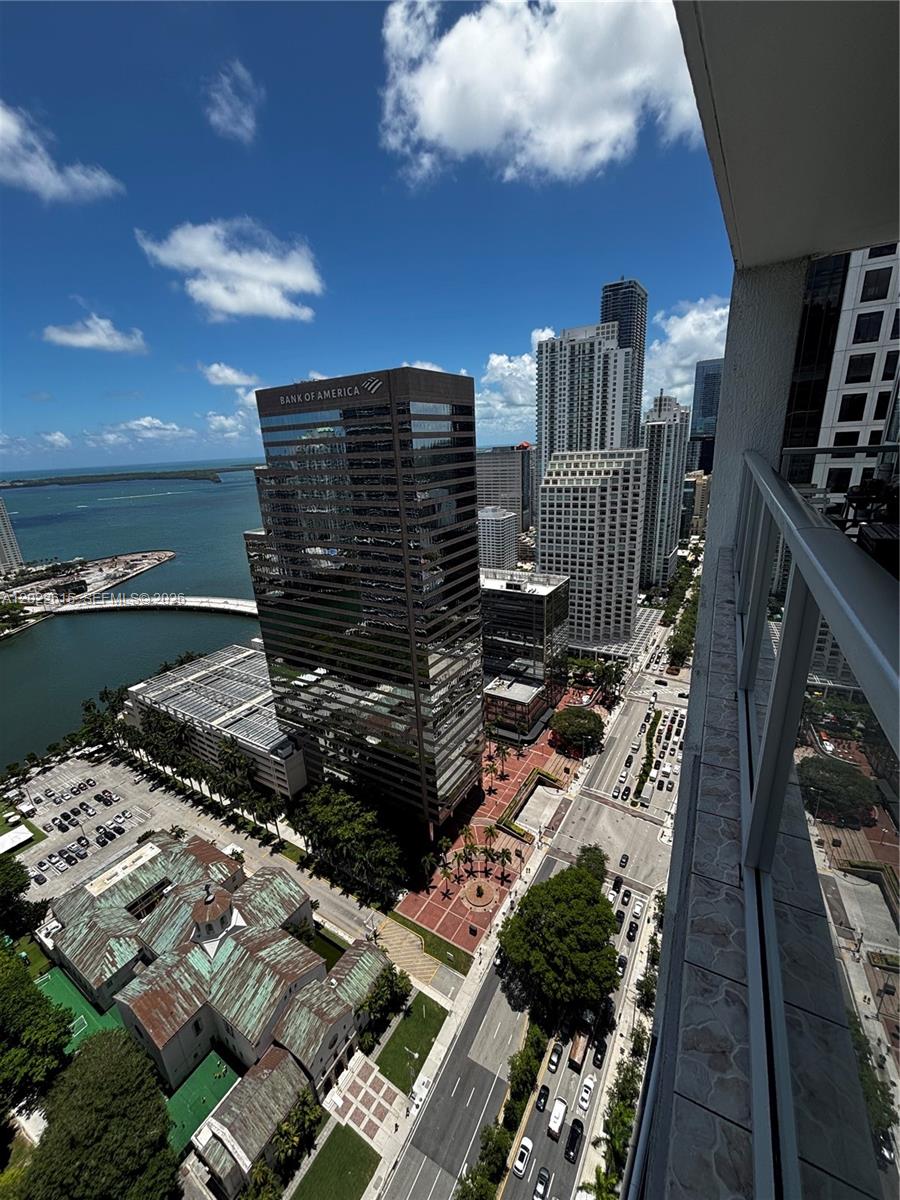 500 BRICKELL EAST CONDO - Residential