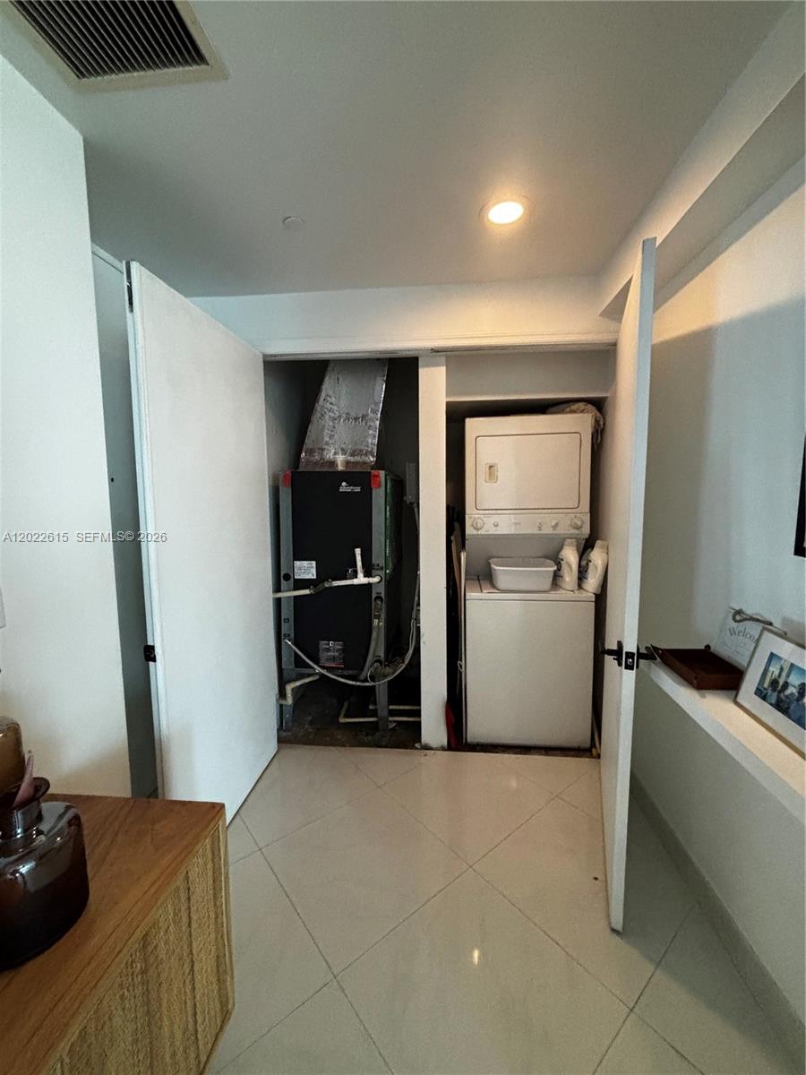 500 BRICKELL EAST CONDO - Residential