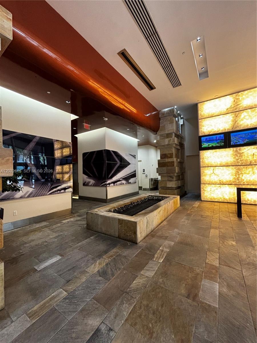 500 BRICKELL EAST CONDO - Residential