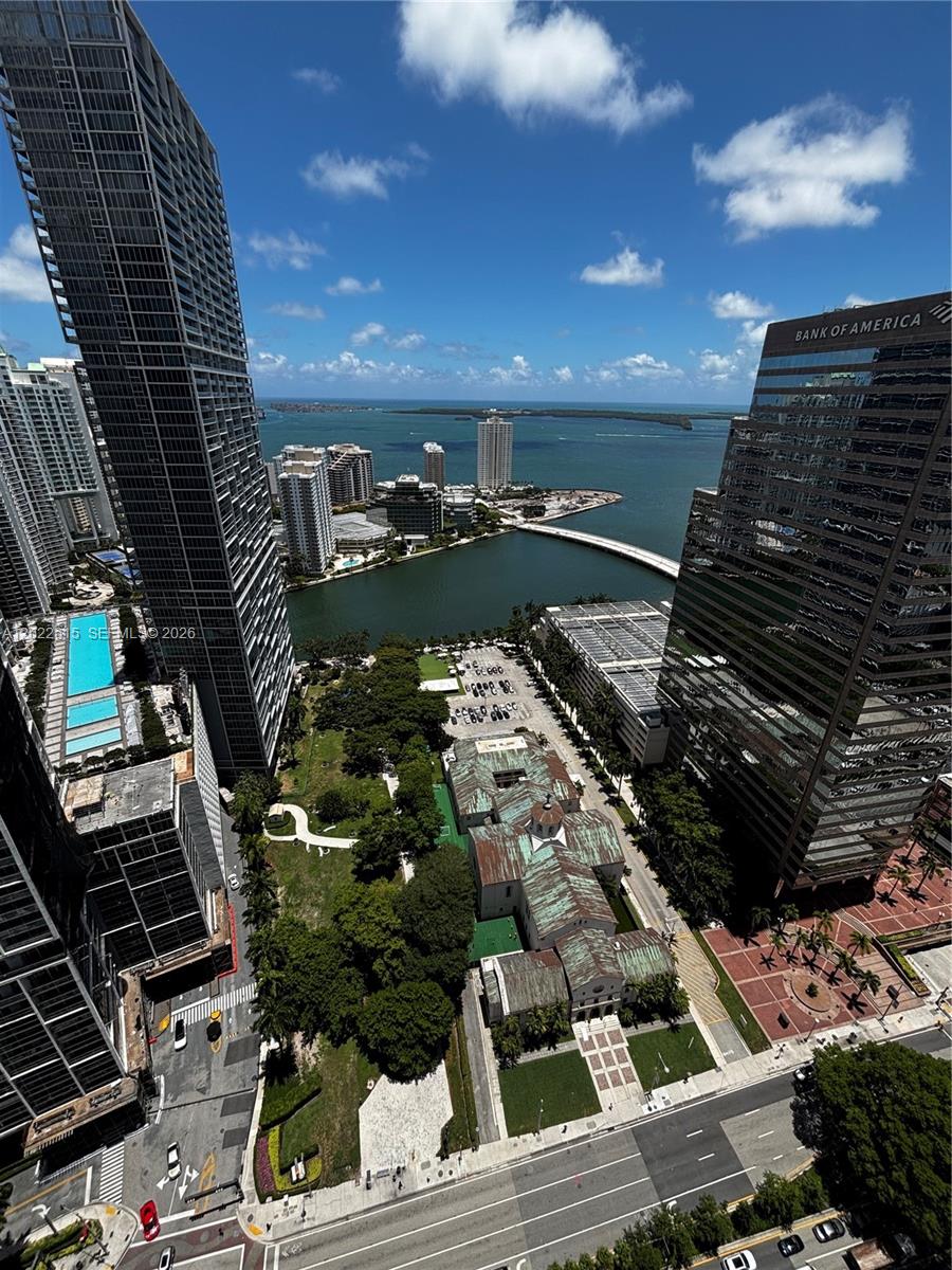 500 BRICKELL EAST CONDO - Residential