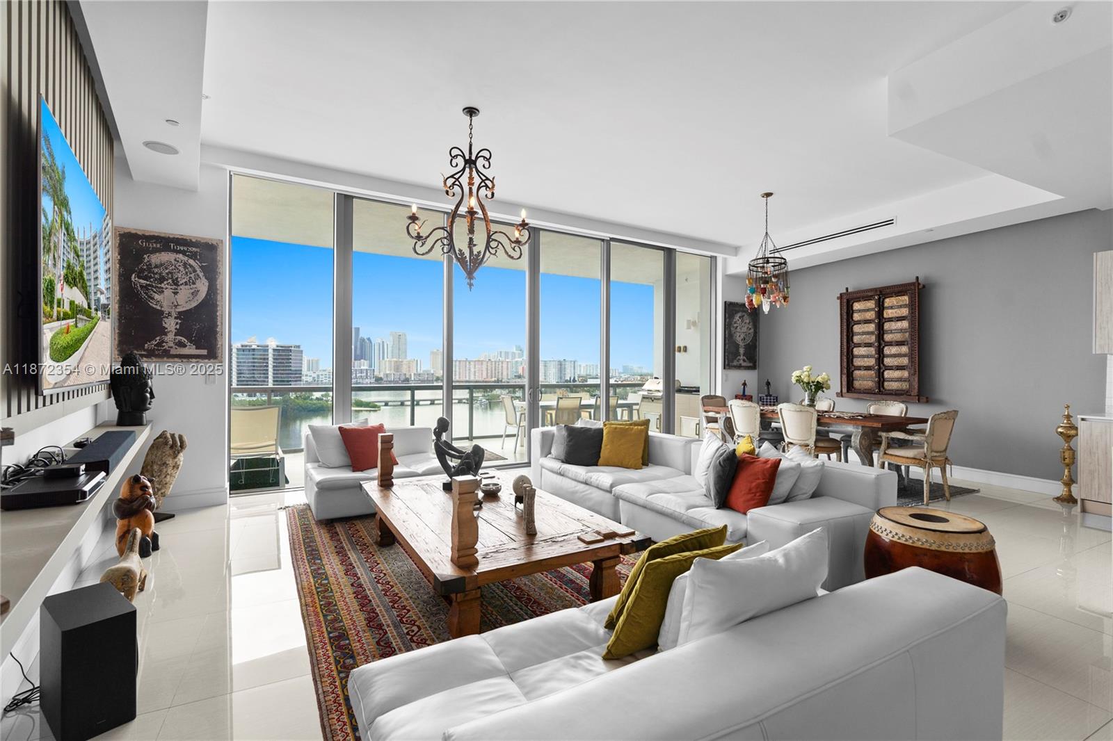 ECHO CONDO - Residential