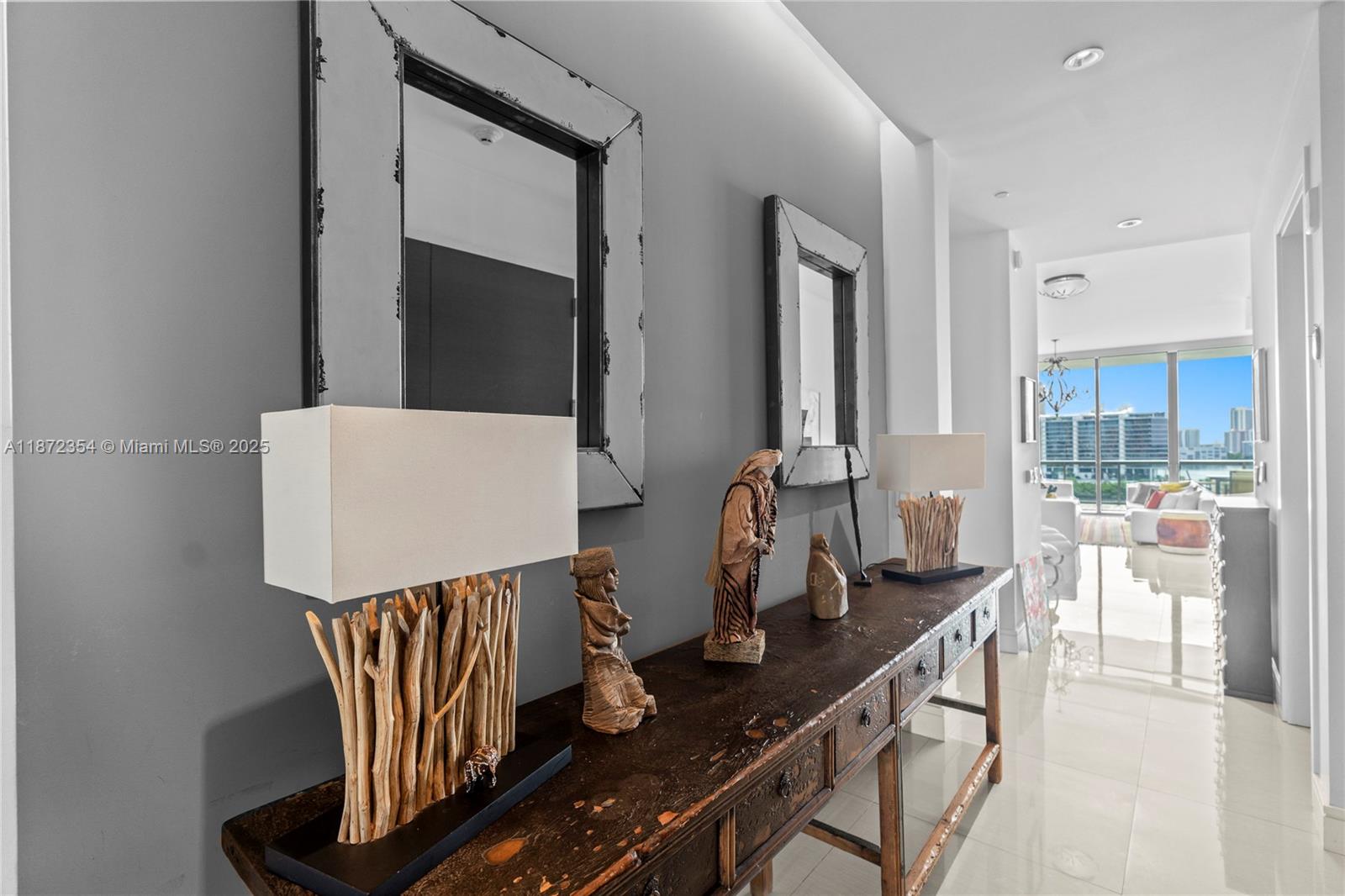 ECHO CONDO - Residential