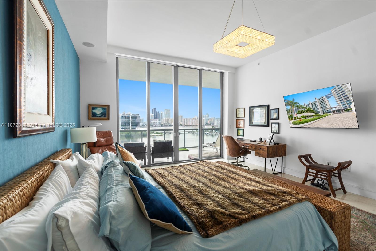 ECHO CONDO - Residential