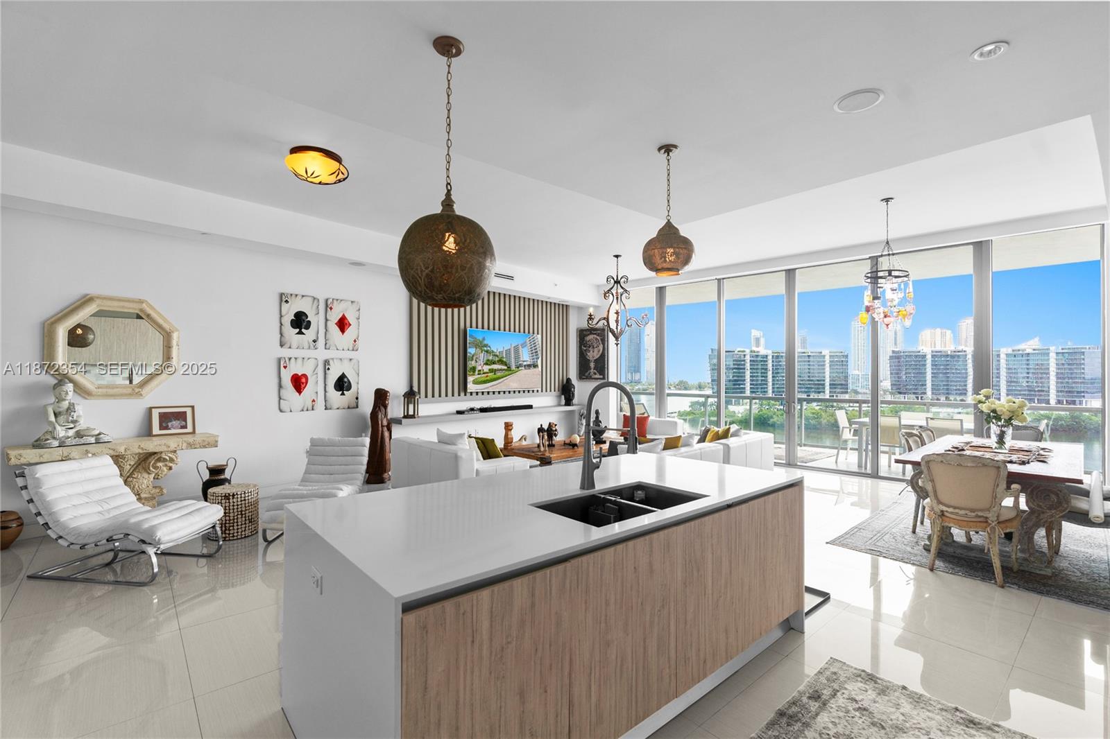 ECHO CONDO - Residential