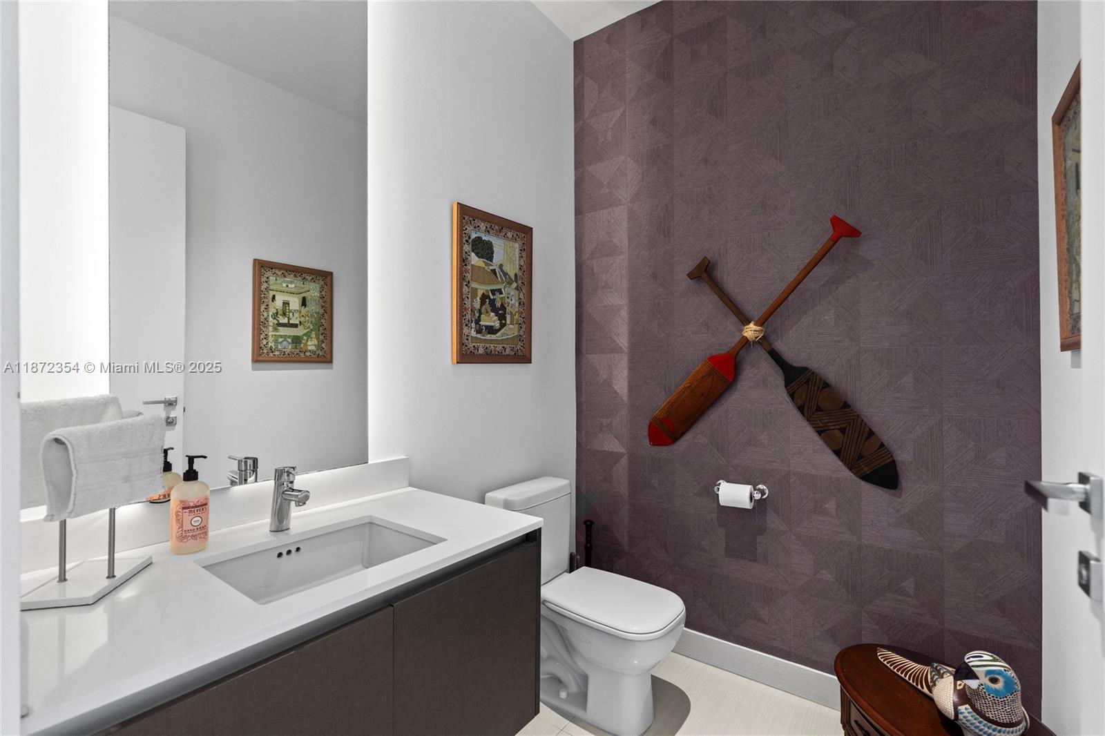 ECHO CONDO - Residential