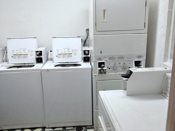 HOLIDAY SPRINGS VILLAGE 1 - Residential