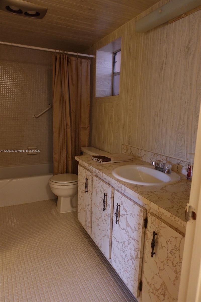 HOLIDAY SPRINGS VILLAGE 1 - Residential