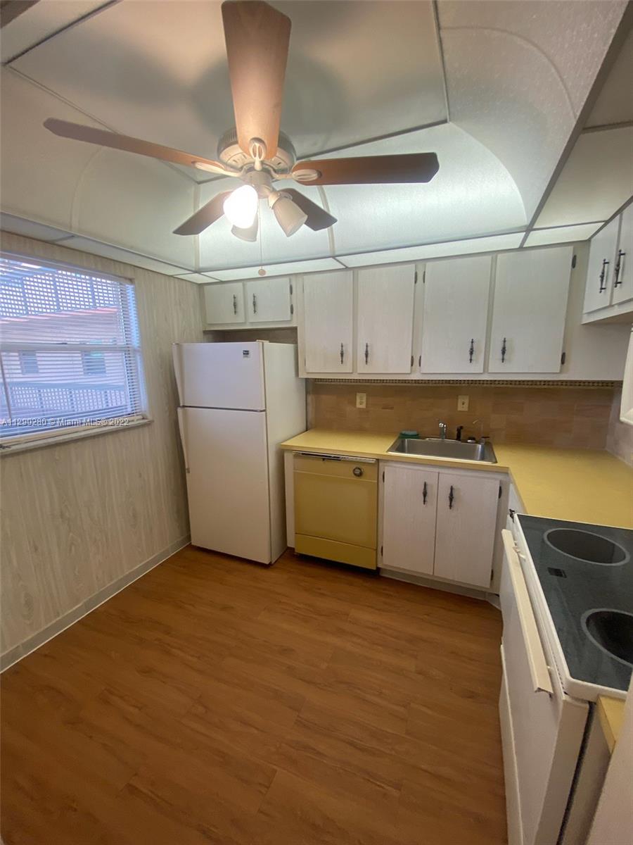 HOLIDAY SPRINGS VILLAGE 1 - Residential