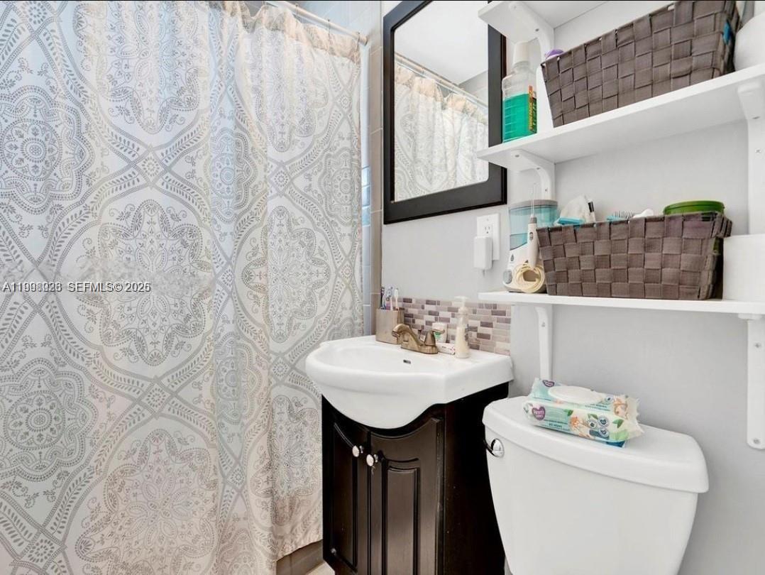 PEMBROKE PINES NO 3 - Residential